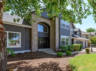 2351 NW Pinehurst Dr, McMinnville, OR 97128