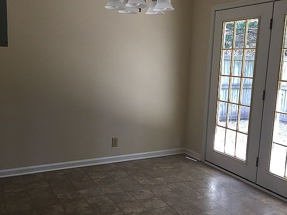 4th image of 220 A Cape Point Ln