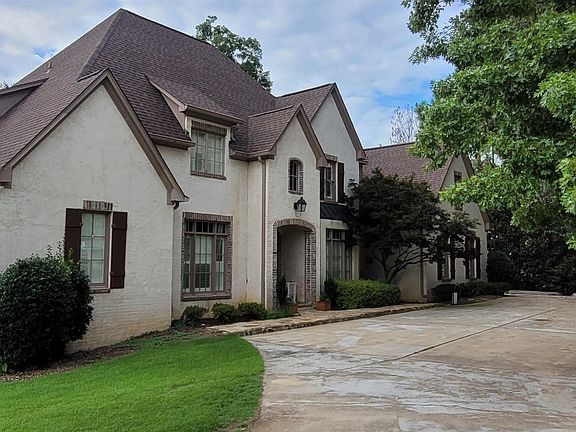 2nd image of 2000 Lake Heather Dr