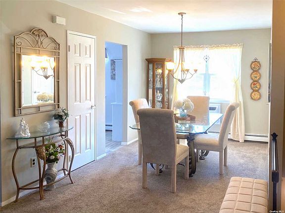 4th image of 14 Springwood Dr Unit 14