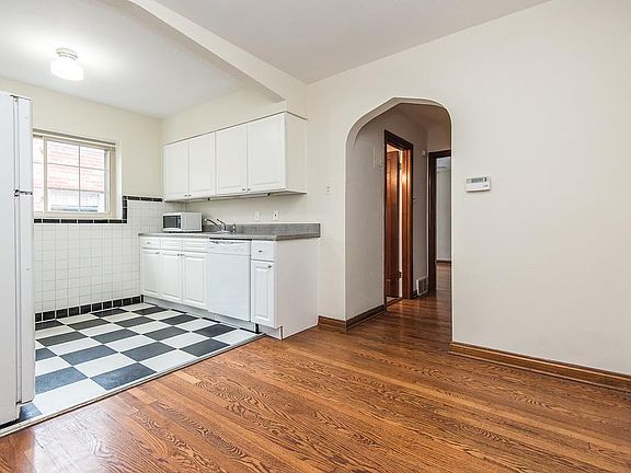 3rd image of 4977 Potomac St #A