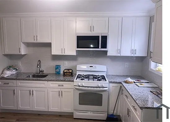 6405 Danville Ave — Photo 2