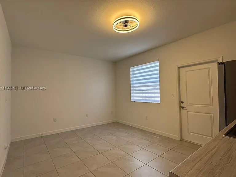 11909 SW 244th St #EFFICIENCY — Photo 5