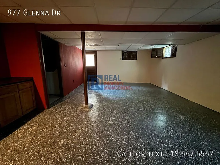 977 Glenna Dr — Photo 15