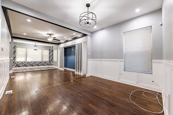 6 bed, 1950 sqft, $2,850 — Photo 4