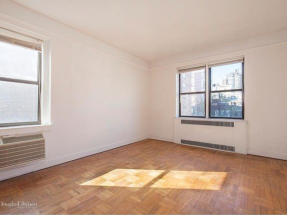 3rd image of 402 E 74th St APT 6D