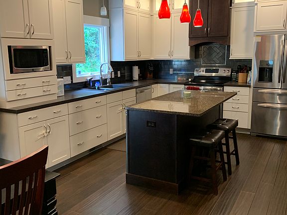 4th image of 3840 Woodstream Dr SW
