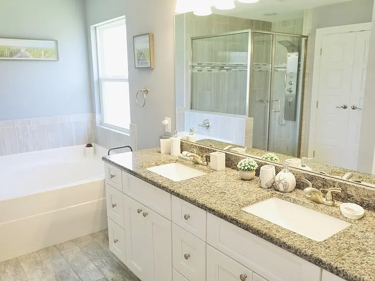 4322 Cloverwood Ct — Photo 12
