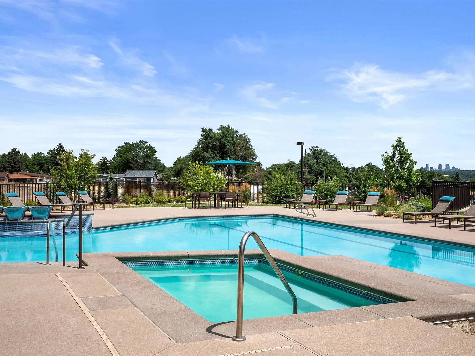 Gateway Arvada Ridge — Photo 4