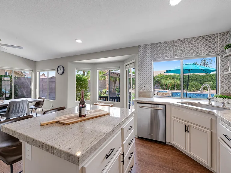 45740 Coldbrook Ln — Photo 3
