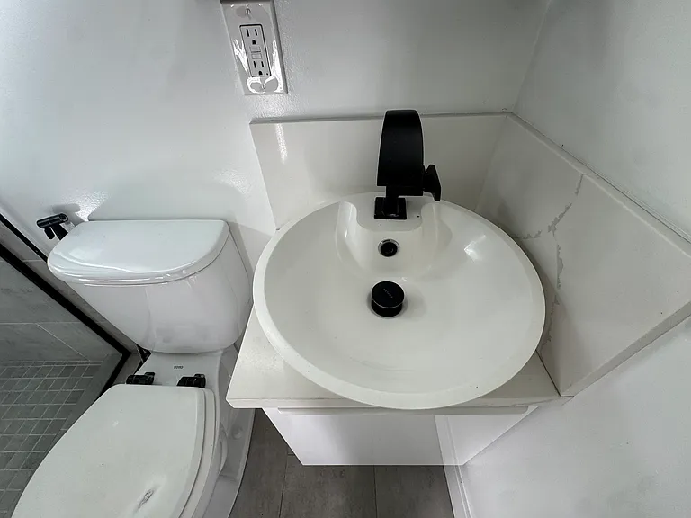 808B Burchett St — Photo 34