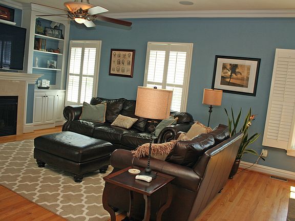 3rd image of 3166 Shore Dr