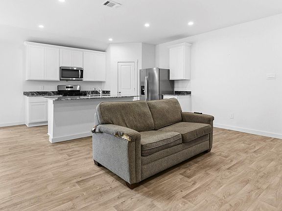 3rd image of 4031 Waving Willow Way