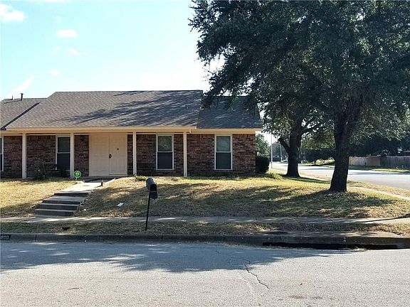 2nd image of 1800 Christopher Dr