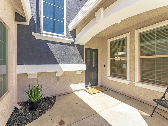 5th image of 2856 Lincoln Airpark Dr