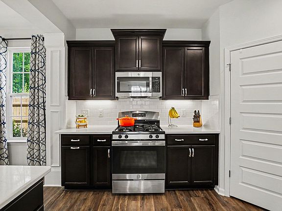 4th image of 70 Wolverton Way