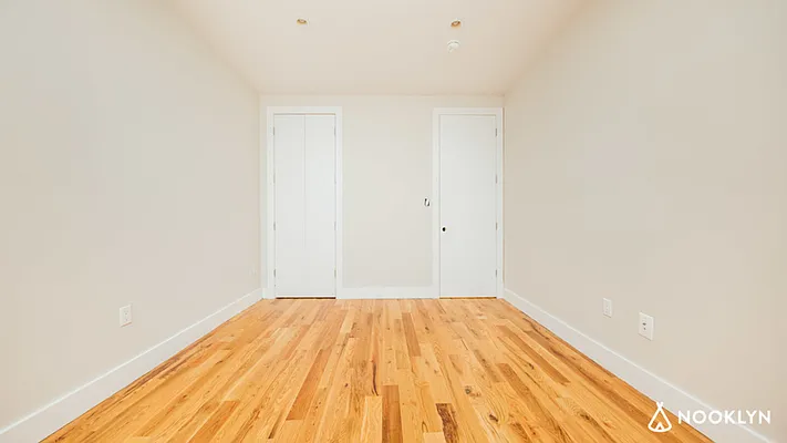 Rented by Nooklyn NYC LLC | media 19