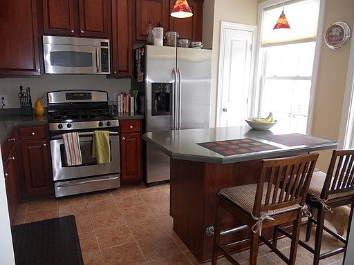4th image of 8673 Meridian Square Dr