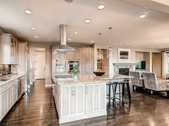 Island seats 6 comfortably!