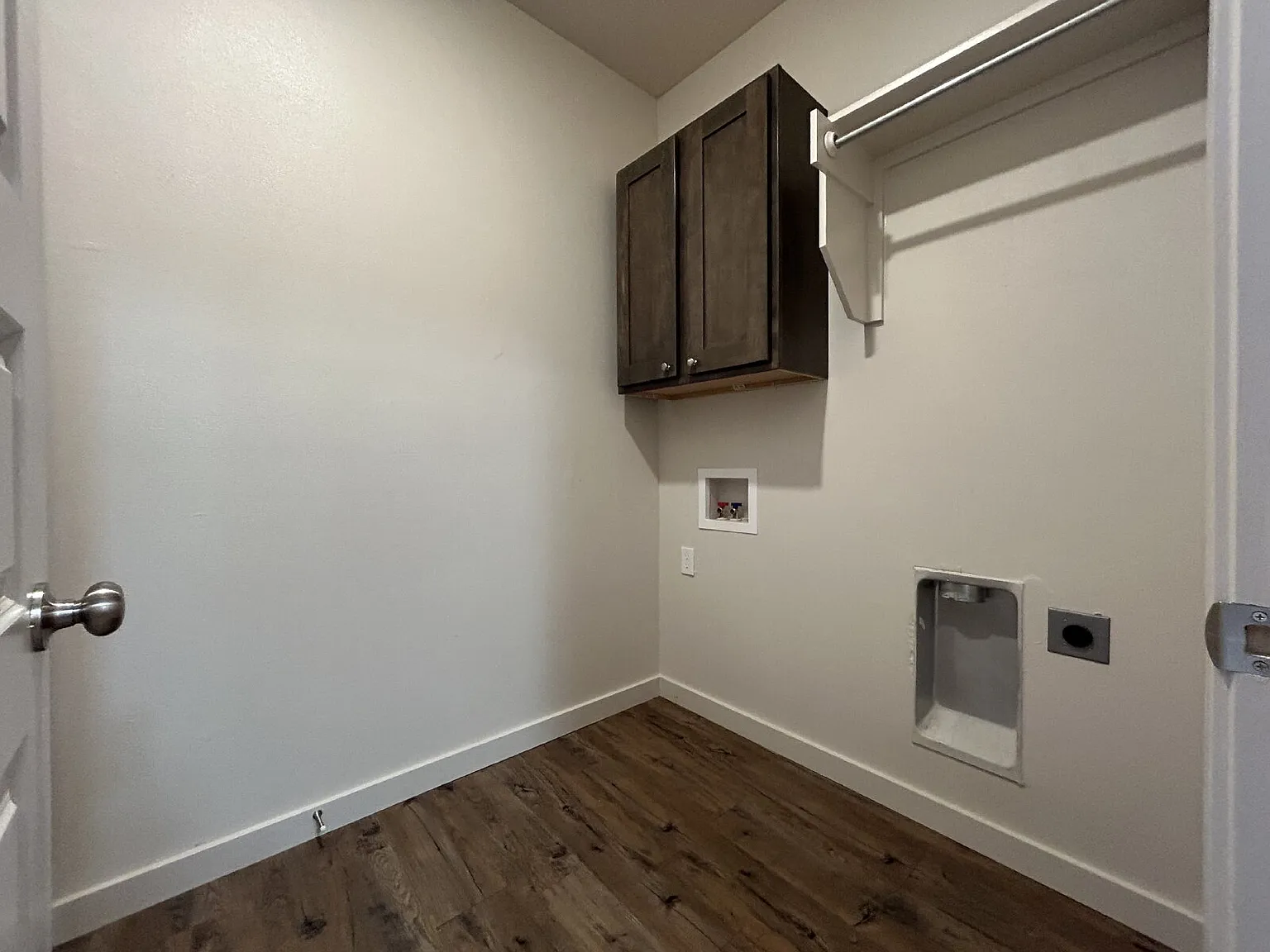 3 bed, 2.0 bath, 1518 sqft, $1,600 — Photo 4