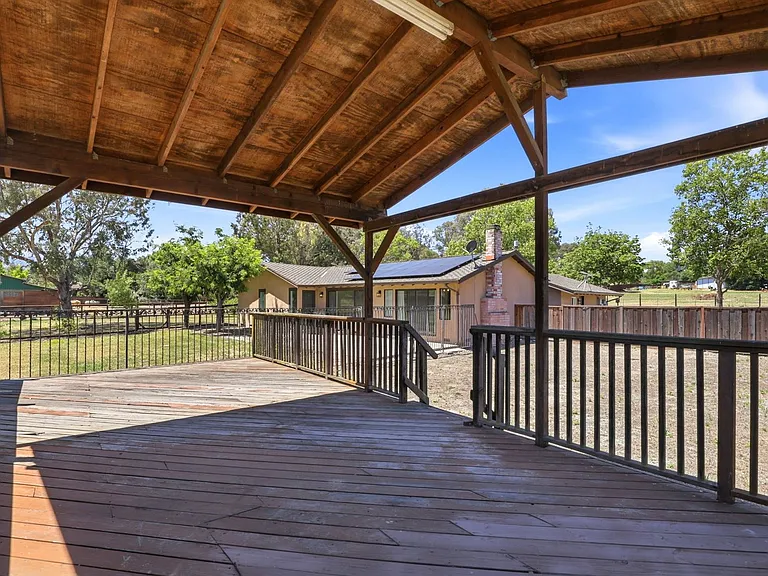 10200 Parrish View Dr — Photo 32