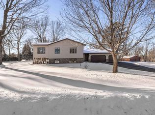 116 Maplewood Dr, Randall, MN 56475