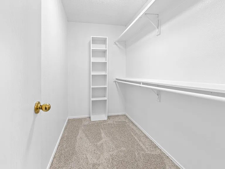 4216 Creekstone Dr — Photo 11