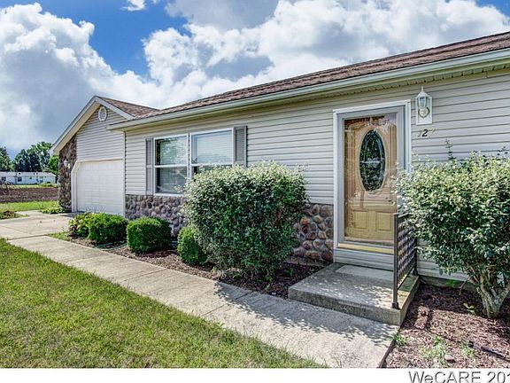 3rd image of 127 Dealey Dr