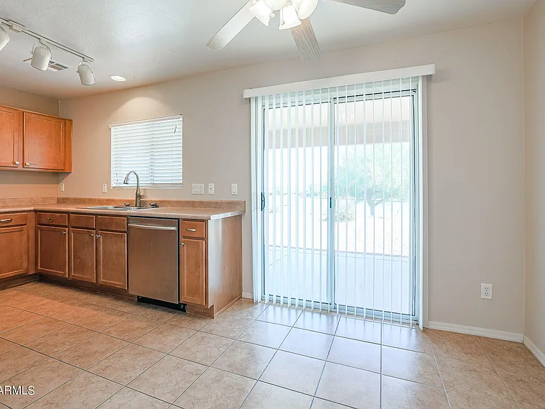 23339 W Twilight Trl — Photo 20