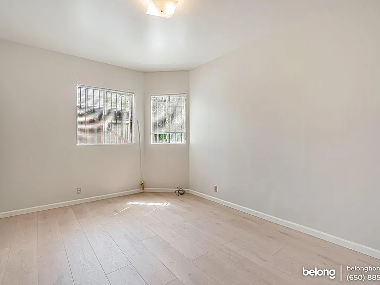 1214 13th Ave — Photo 10