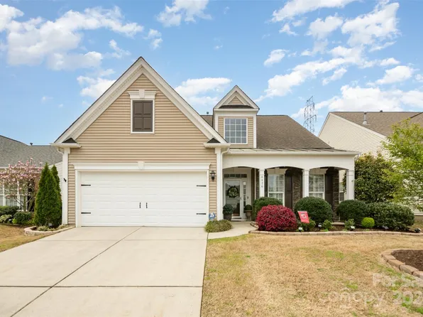 8426 Darcy Hopkins Dr, Charlotte, NC 28277