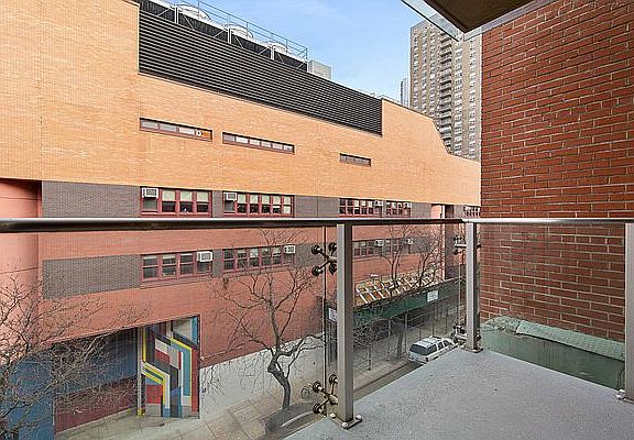 5th image of 540 W 50th St APT 5C