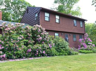 92 Winthrop Rd, Manchester, CT 06040