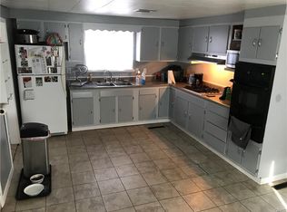 28 Holley St, Auburn, NY 13021