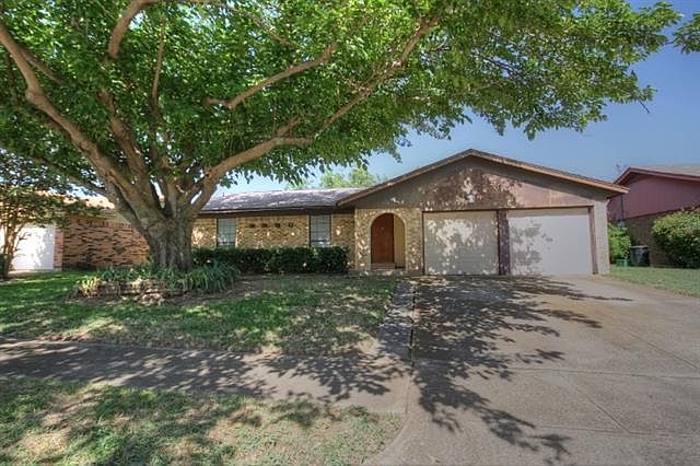 1st image of 213 Julie Dr