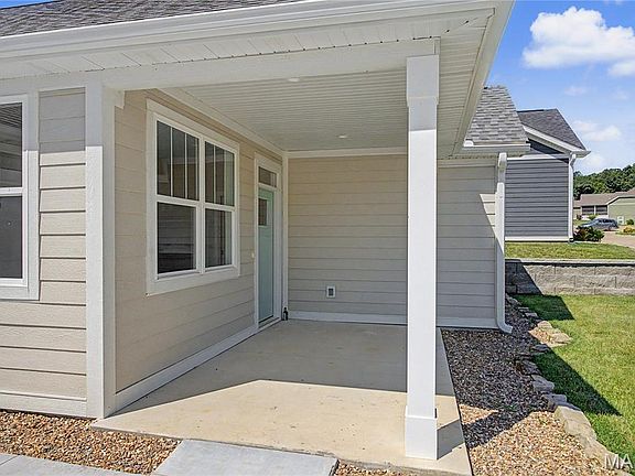 3rd image of 2634 Walden Blvd