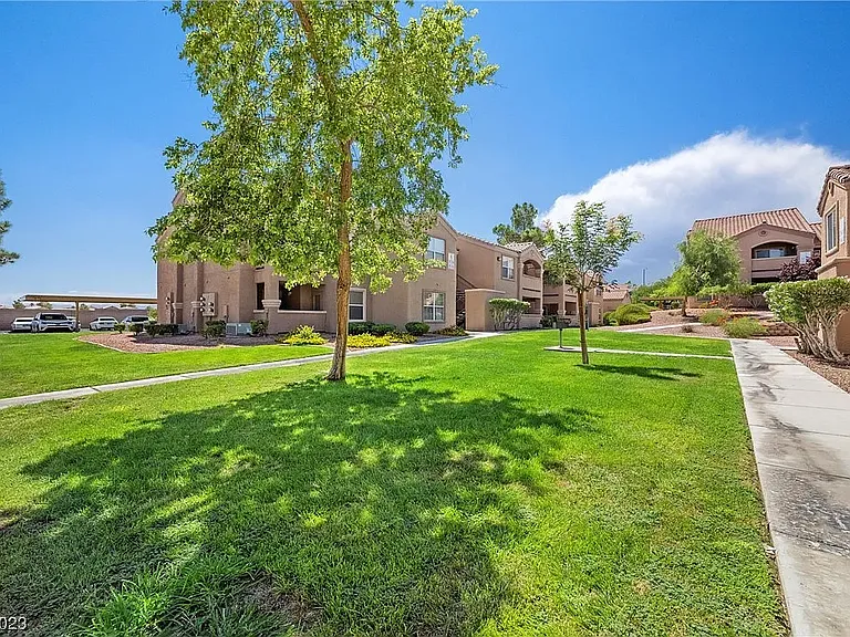 8101 W Flamingo Rd #2026 — Photo 4