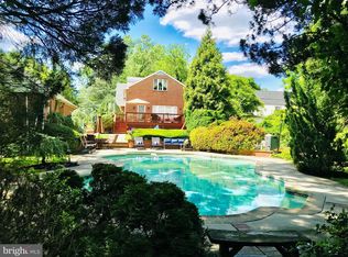 808 Green Ln, Secane, PA 19018
