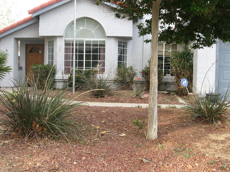 2nd image of 1009 Cloverdale Ct