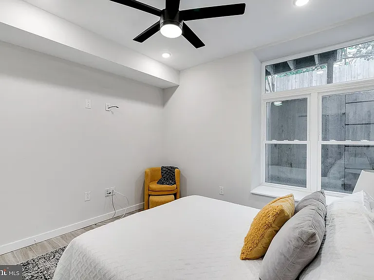 1825 Ginnodo St #1R — Photo 26