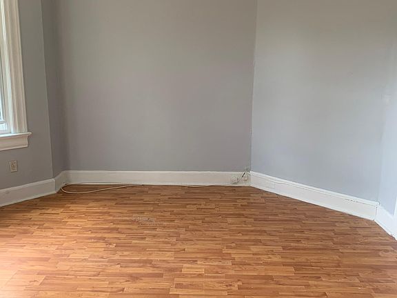 3rd image of 267 Chadwick Ave #2A