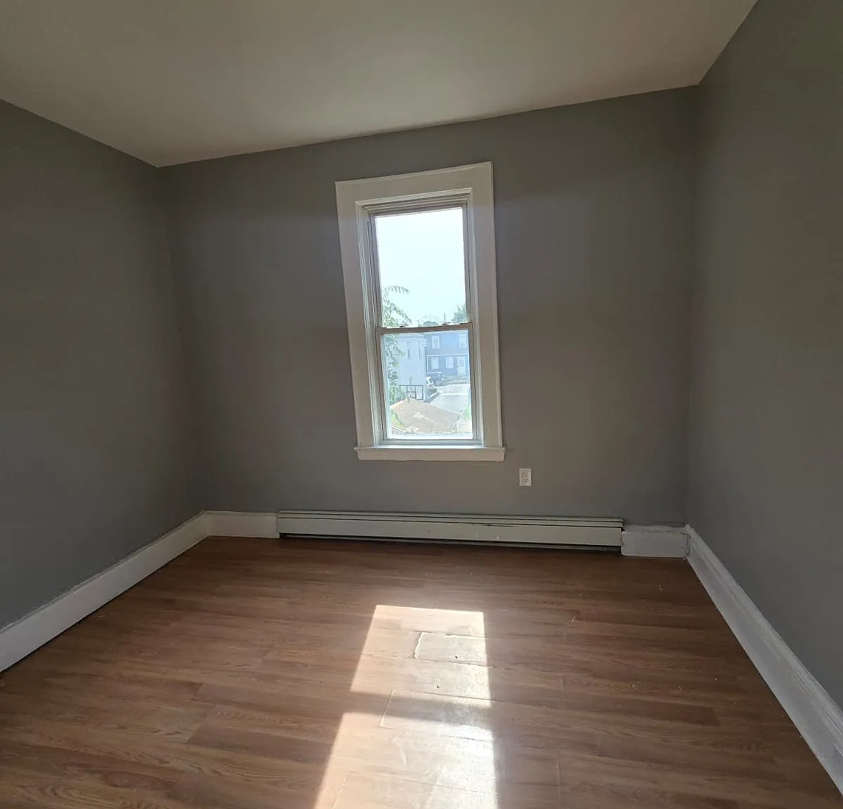 13 Leslie Pl — Photo 4