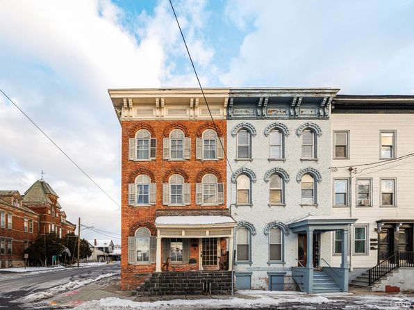 605 State St, Hudson, NY 12534