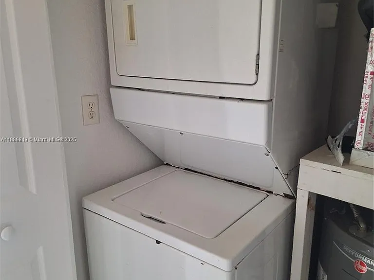6621 Winfield Blvd #1 — Photo 19
