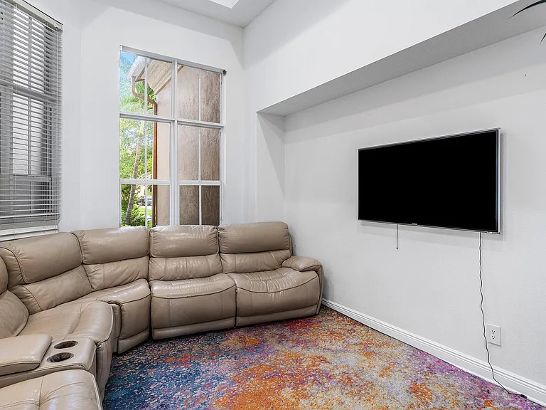 3381 Lago De Talavera — Photo 13