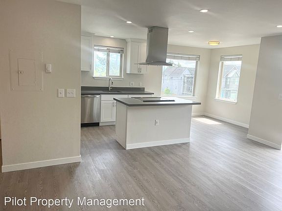 3rd image of 8507 Linden Ave N Unit 4