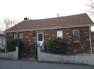 15 Beeden Pl, Westport, MA 02790