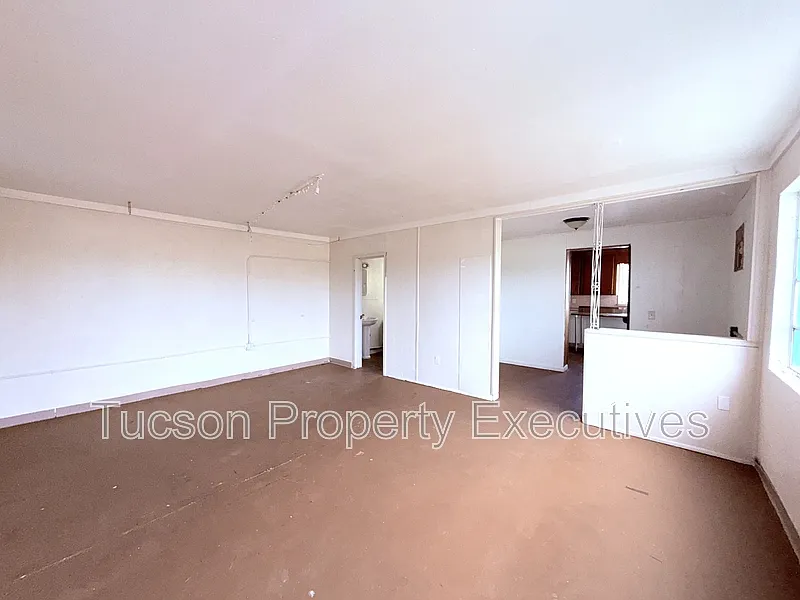 Studio, 1.0 bath, 600 sqft, $650 — Photo 4