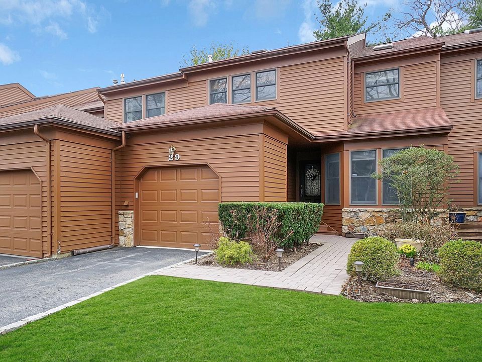 1st image of 29 Hunt Ct