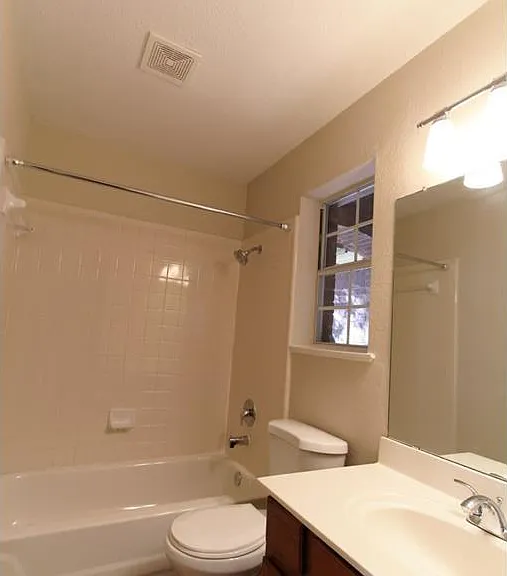 Vol Walker Dr — Photo 17